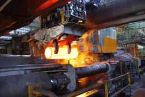 سیاست‌گذاری اشتباه در صنعت فولاد